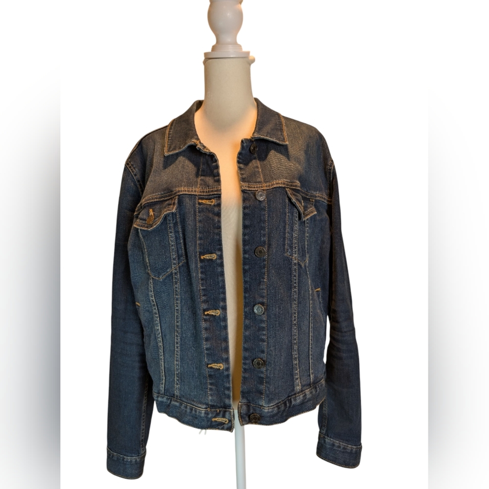 GAP Factory Denim Jacket, size Large